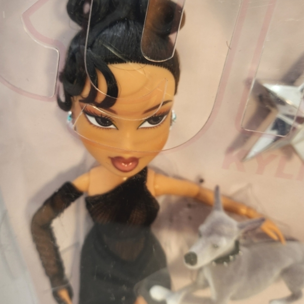 Bratz Kylie Jenner fashion doll with pet dog nrfb